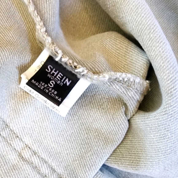 🎁SHEIN Light Whitewash Denim Jacket - Picture 4 of 6